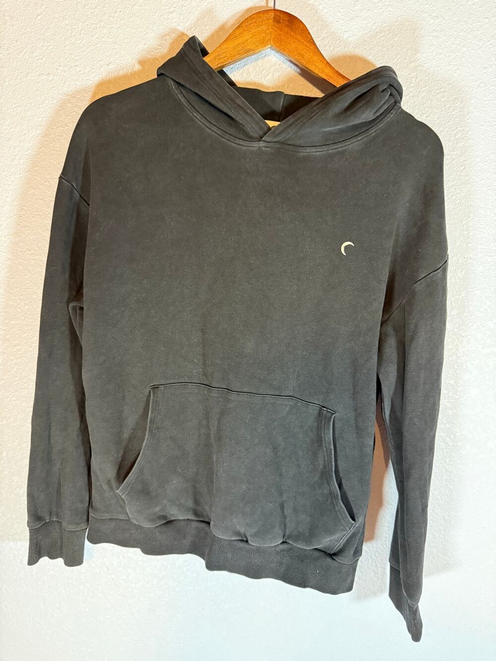 ZYIA Active Size Large Black Pullover Hoodie Kangaroo Pocket